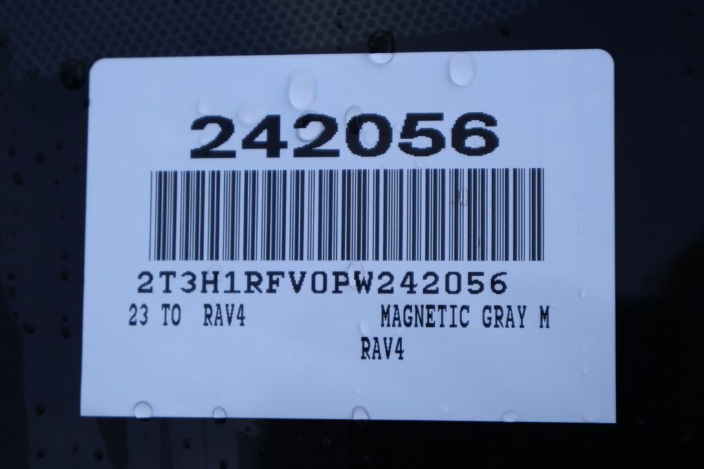 Thumbnail: 2023 Toyota RAV4 - 8