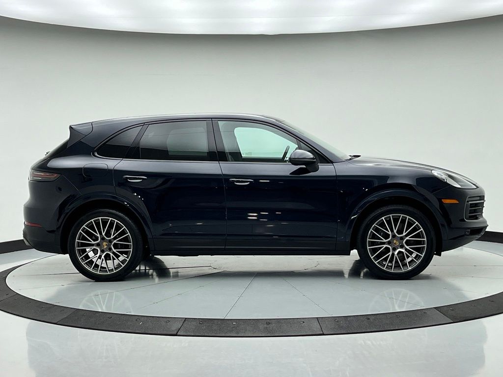 Thumbnail: 2023 Porsche Cayenne - 6