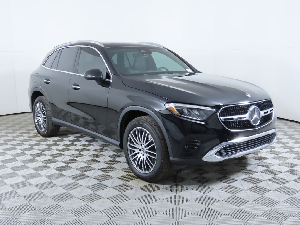 2025 Mercedes-Benz GLC 300 3