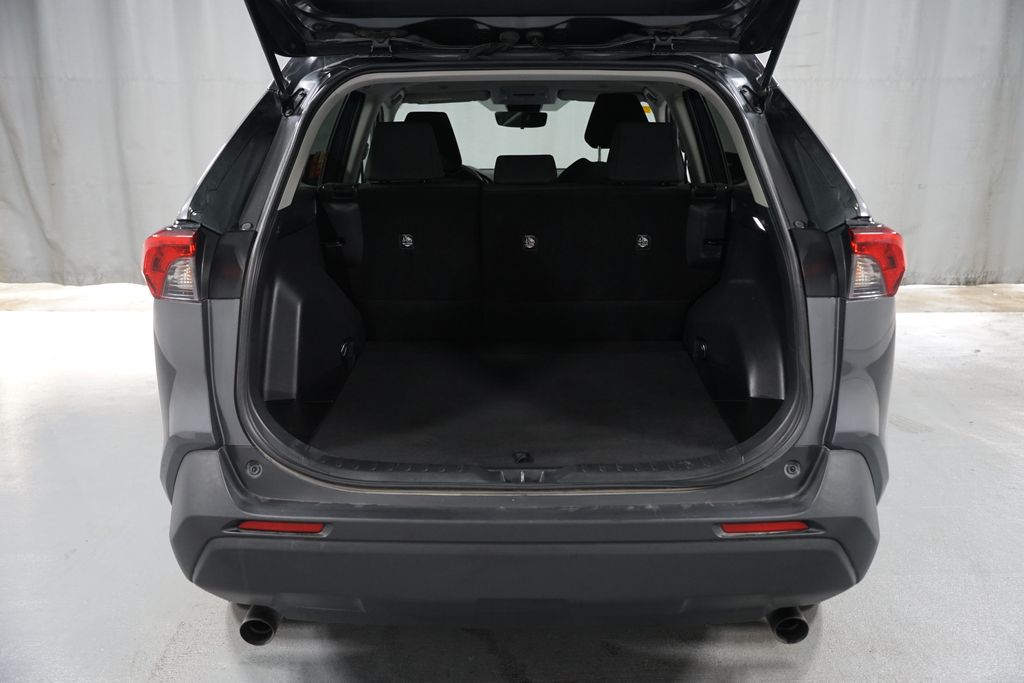 Thumbnail: 2023 Toyota RAV4 - 32