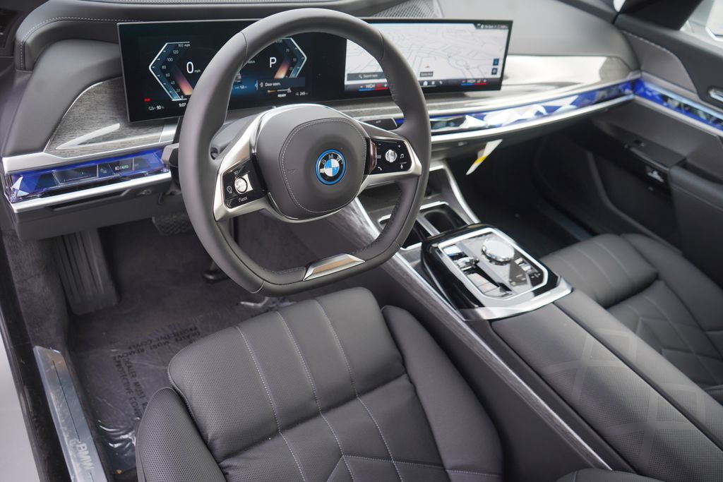 Thumbnail: 2024 BMW i7 - 12