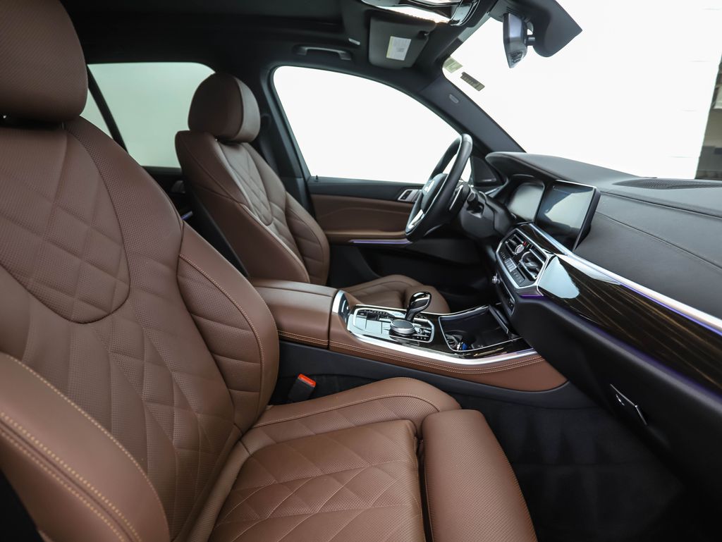Thumbnail: 2023 BMW X5 - 31