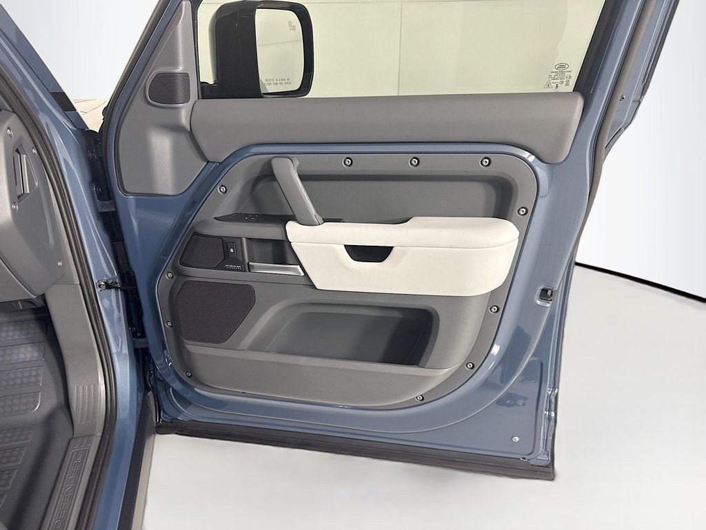 Thumbnail: 2026 Land Rover Defender - 27