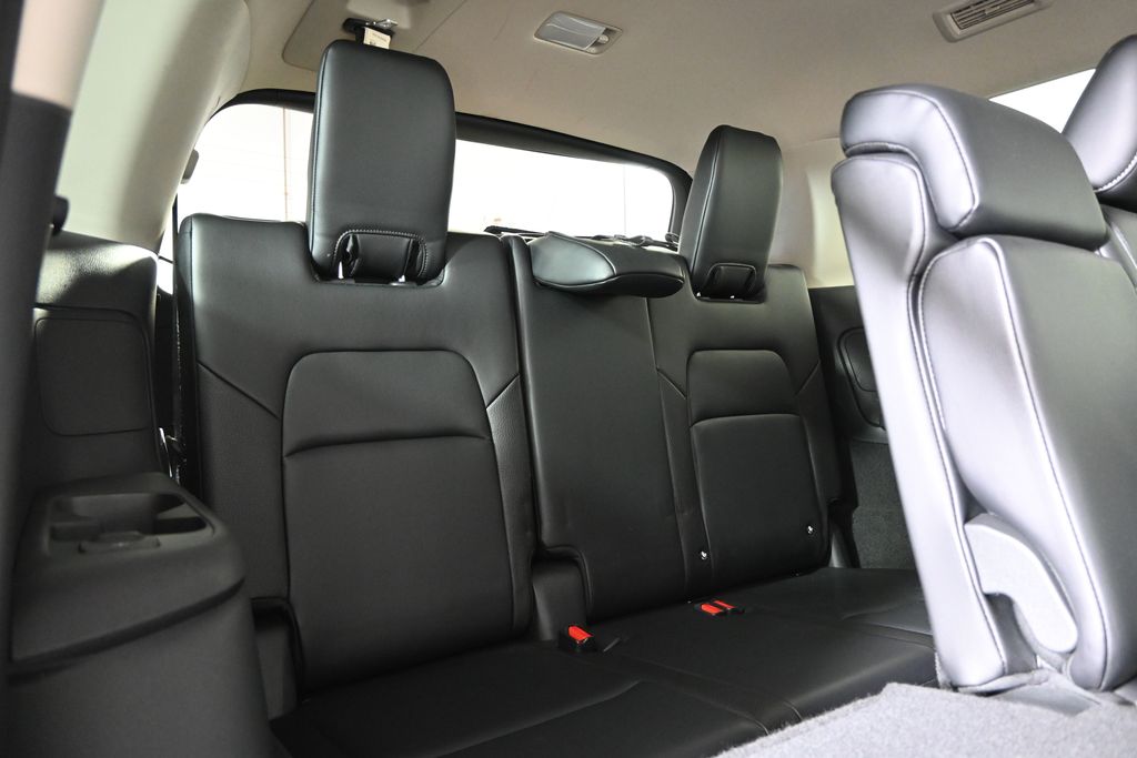 2023 Nissan Pathfinder SL - Photo 17