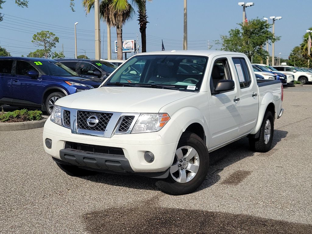 2013 Nissan Frontier SV Crew Cab