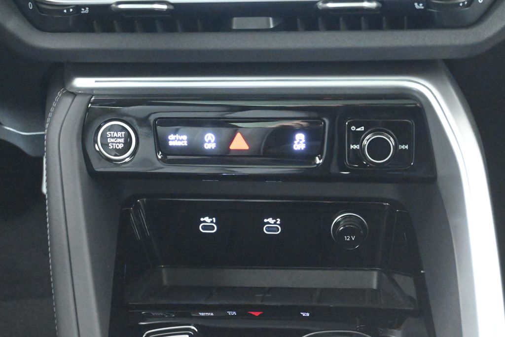 Thumbnail: 2025 Audi Q5 - 18