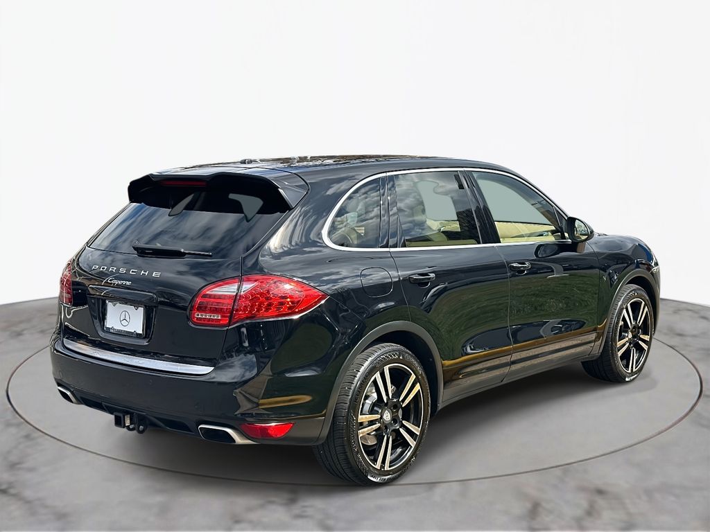 Thumbnail: 2014 Porsche Cayenne - 9