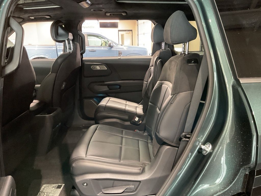 New 2027 Green Kia SX-Prestige image 22