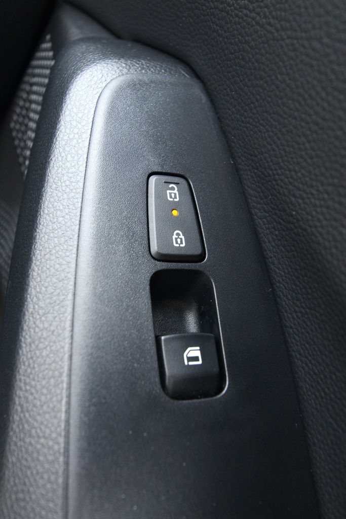 Used 2024 Kia Seltos SUV