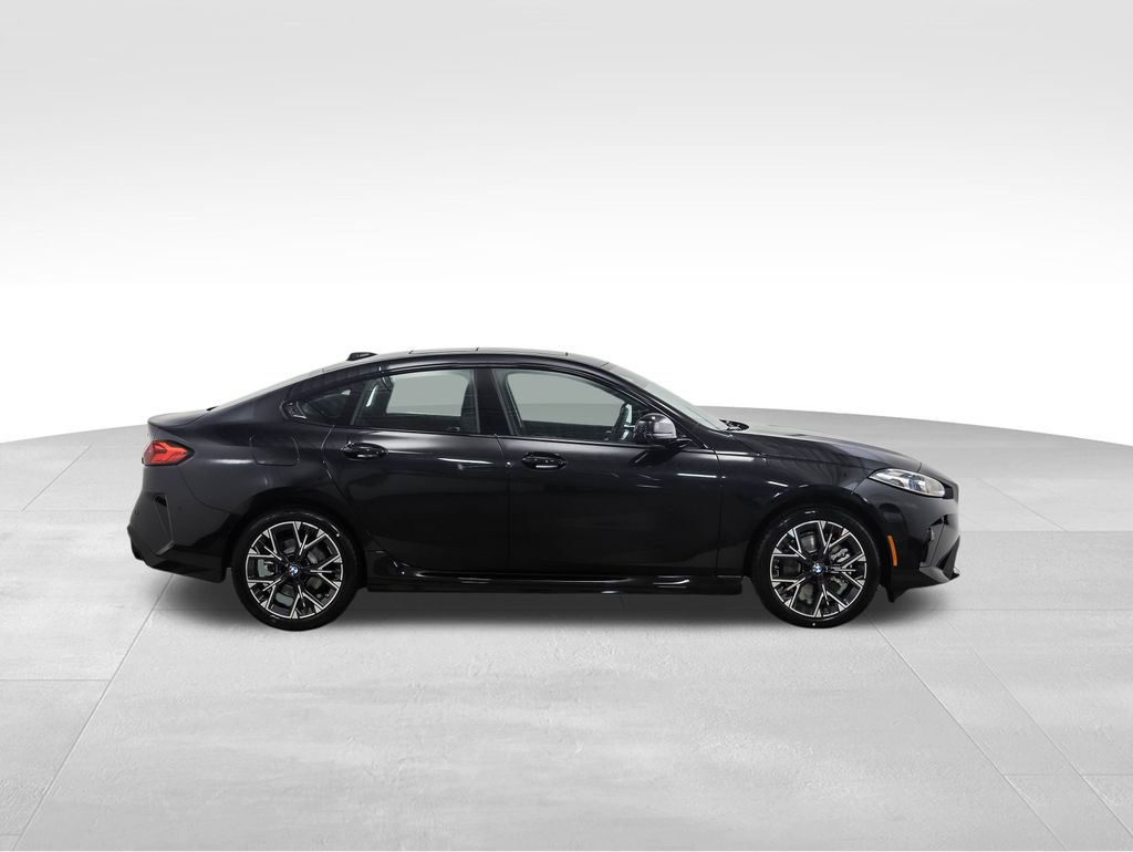 Thumbnail: 2025 BMW 2 Series - 6