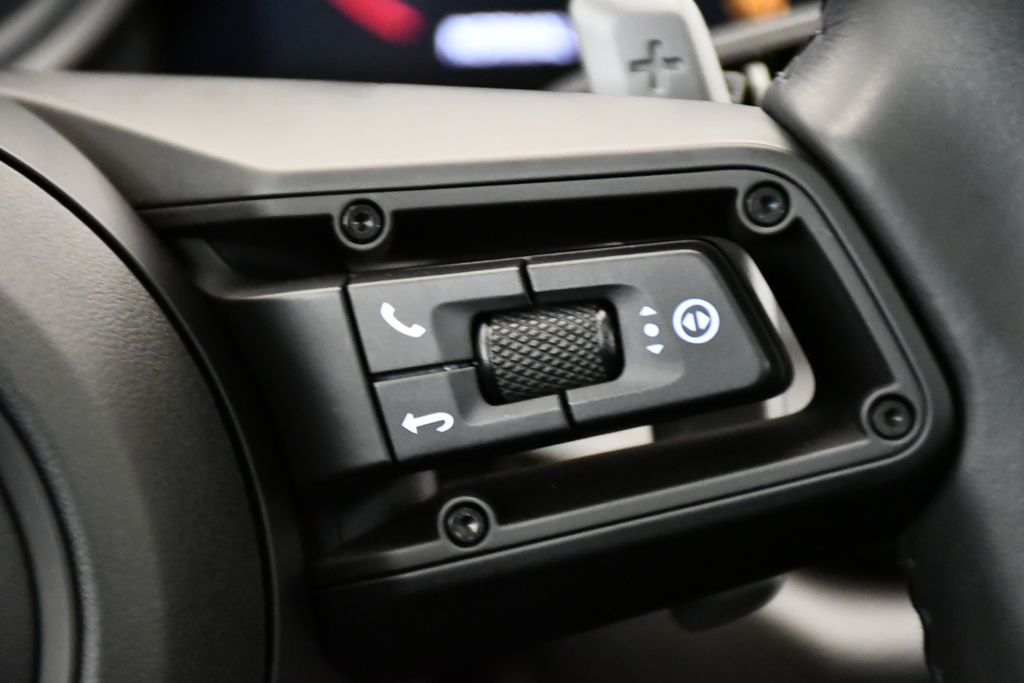 Thumbnail: 2020 Porsche 911 - 26