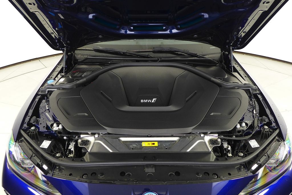 Thumbnail: 2025 BMW i4 - 6