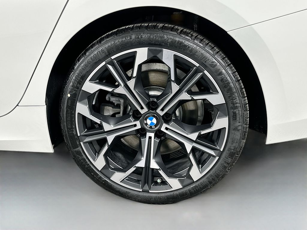 Thumbnail: 2026 BMW 3 Series - 23