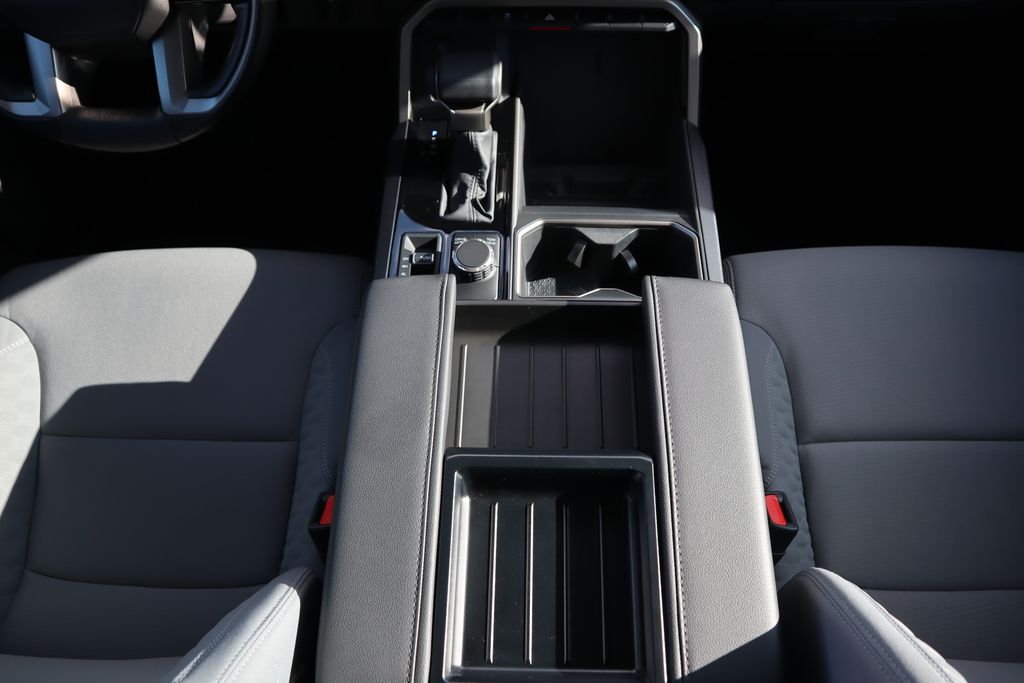 Thumbnail: 2024 Toyota Tundra - 16