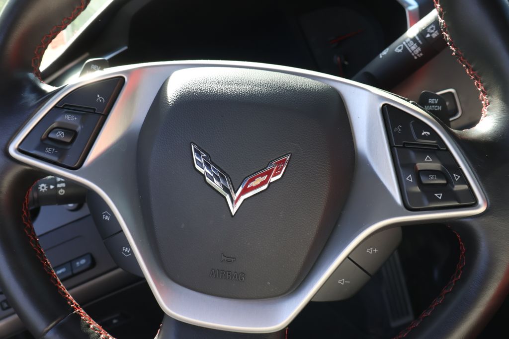 2015 Chevrolet Corvette Stingray 24