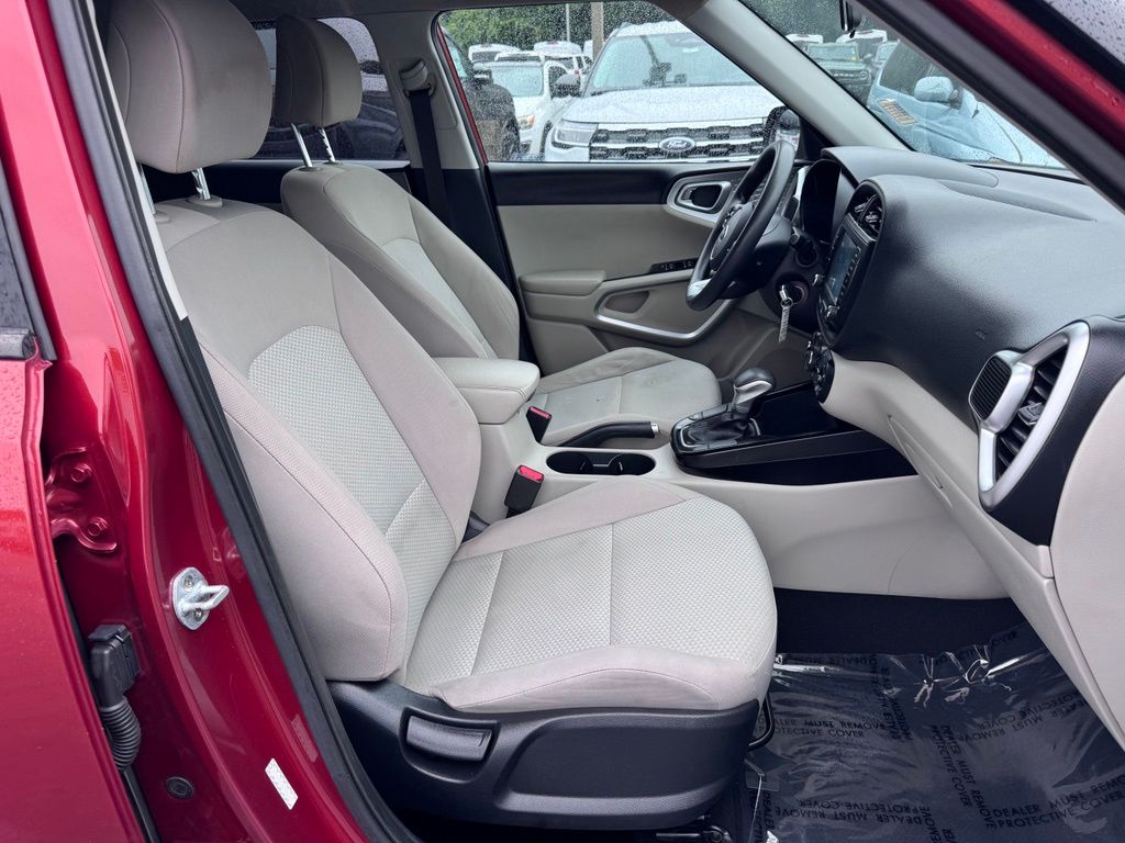 KiaSoul20