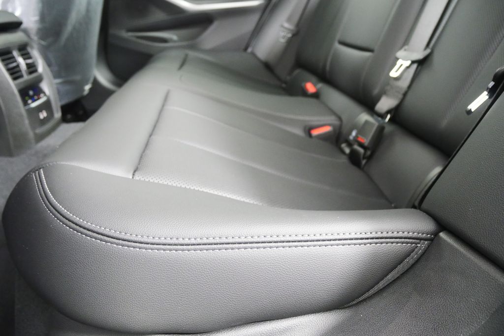 Thumbnail: 2026 BMW 3 Series - 15