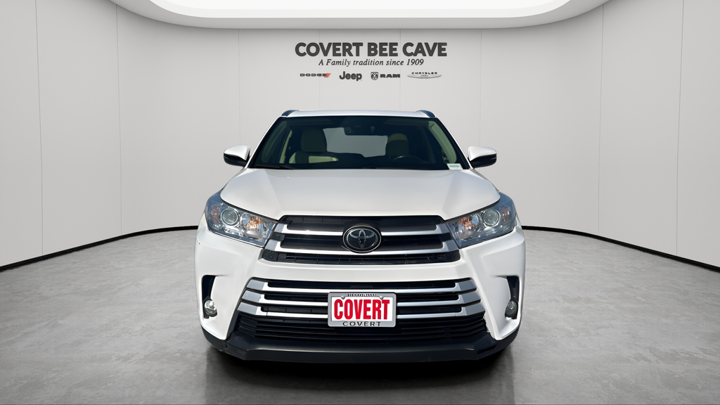 Used Car 2019 Toyota Highlander  Xle For Sale Under $25,000 In Austin, Texas