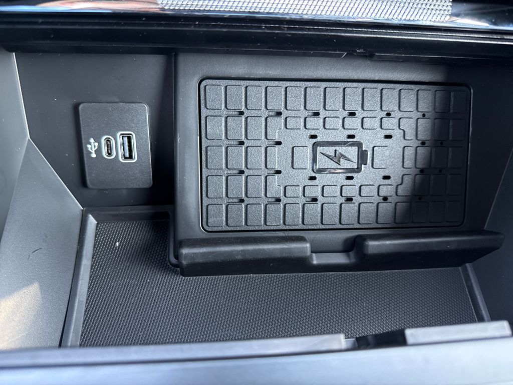 New 2026 Black Ford Platinum image 35