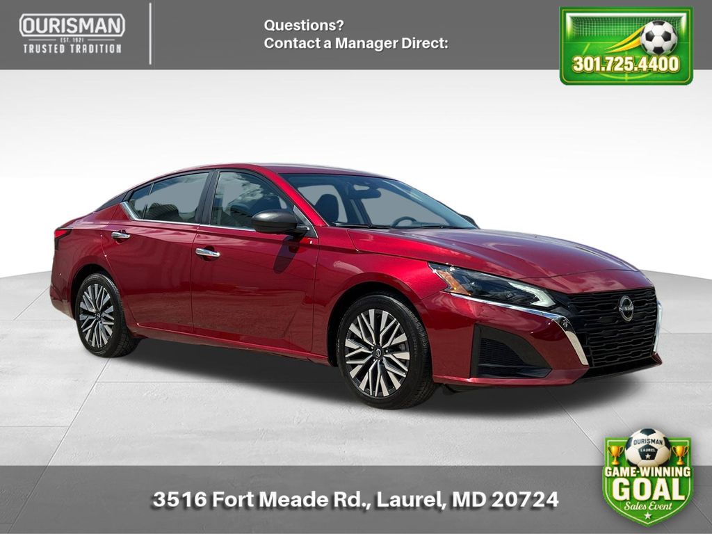 Red (Scarlet) 2025 Nissan Altima 2.5 SV FWD Sedan Front-Wheel Drive Continuously Variable Transmission