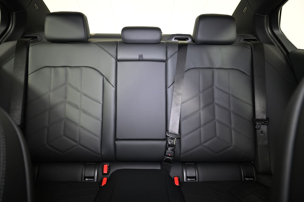 Thumbnail: 2025 BMW 5 Series - 25