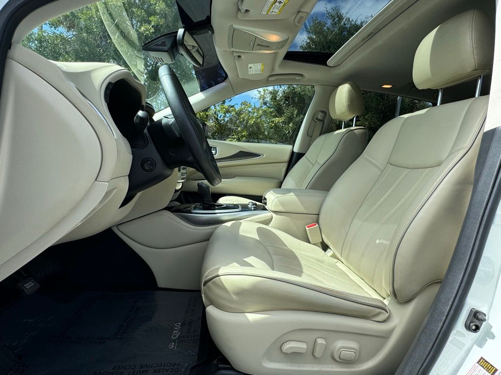 2019 INFINITI QX60 LUXE 13