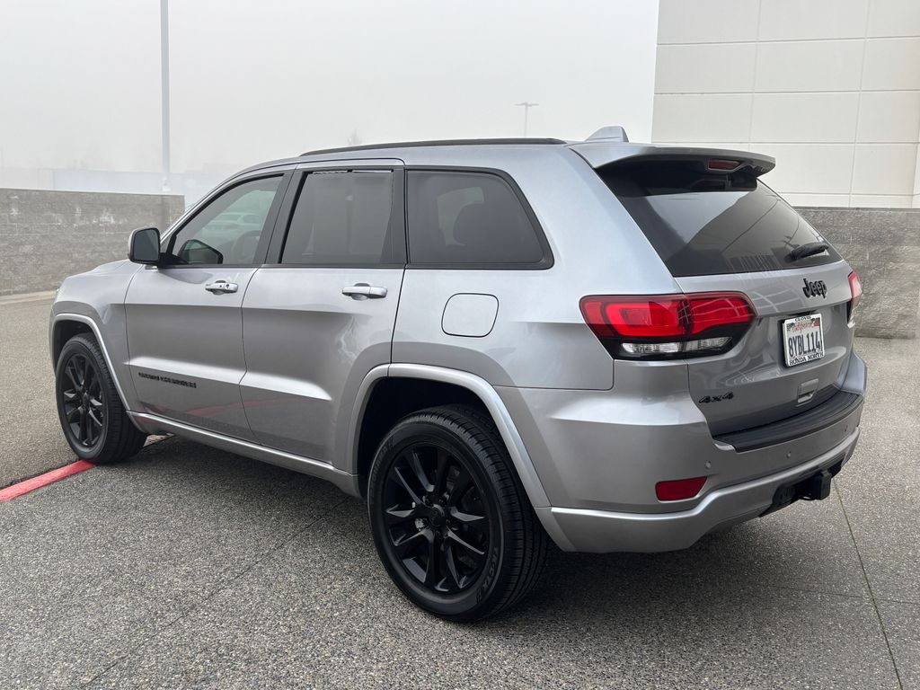Thumbnail: 2021 Jeep Grand Cherokee - 7