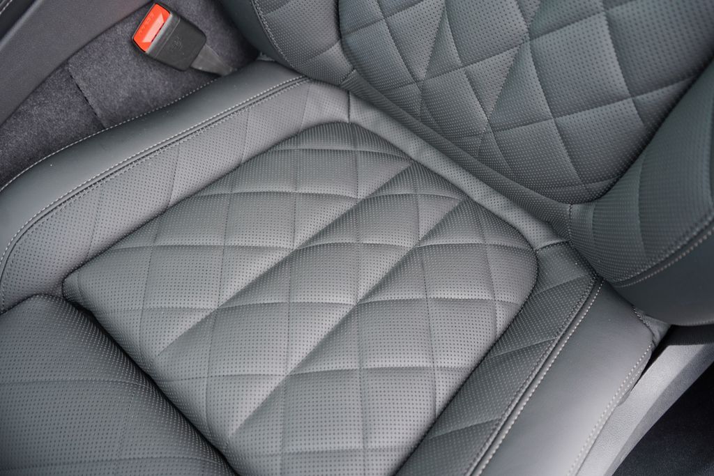 Thumbnail: 2026 BMW X6 - 11