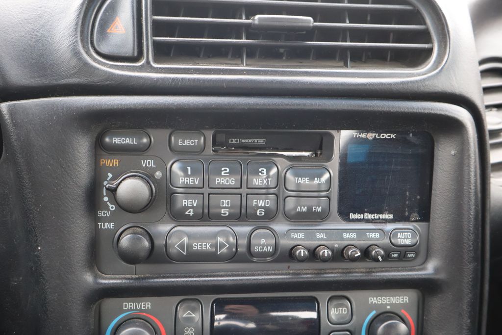 Thumbnail: 2001 Chevrolet Corvette - 23