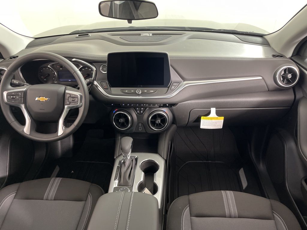 Thumbnail: 2026 Chevrolet Blazer - 14