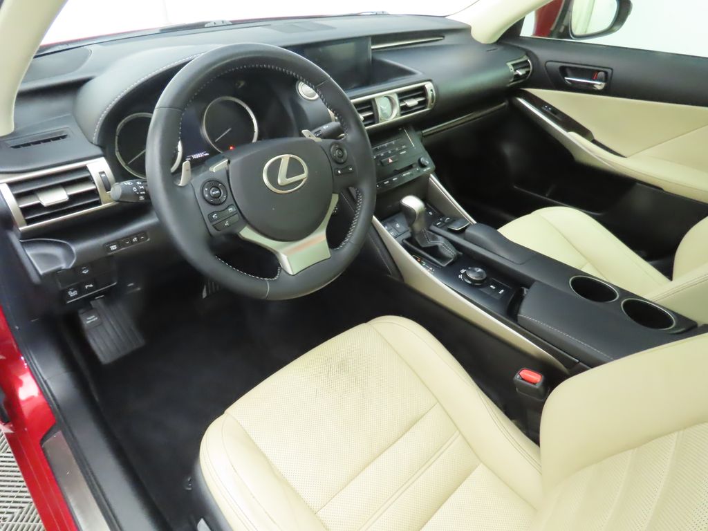 Thumbnail: 2014 Lexus IS - 9