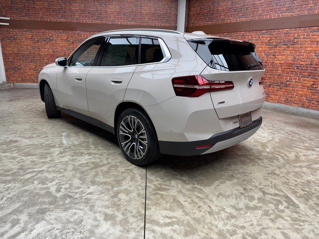 Used 2026 Beige BMW 30 xDrive image 3