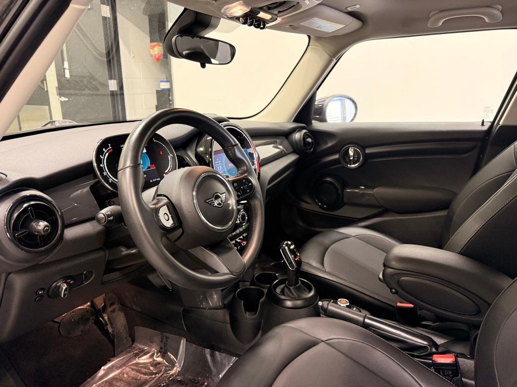 Thumbnail: 2022 MINI Cooper - 11