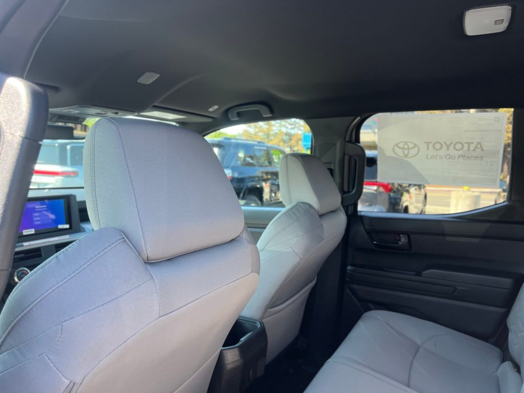 2025 Toyota Tacoma SR5 Double Cab photo 14