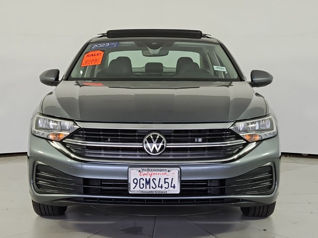 Thumbnail: 2023 Volkswagen Jetta - 3