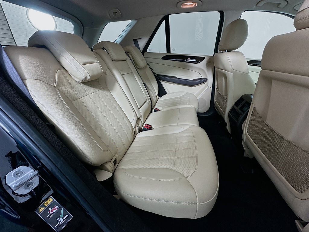 Thumbnail: 2018 Mercedes-Benz GLE - 29