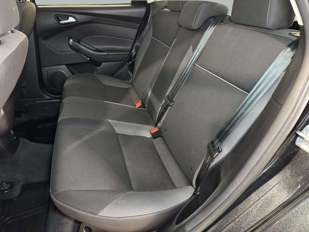 Used 2014 Tuxedo Black Metallic Ford SE image 23