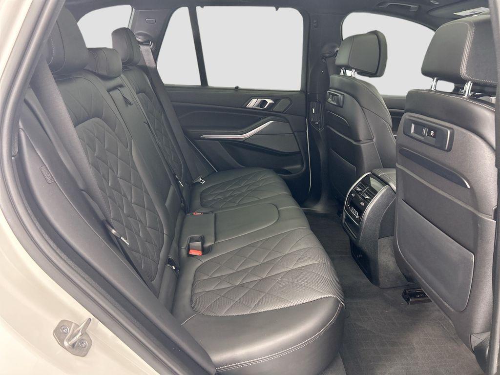 Thumbnail: 2023 BMW X5 - 21