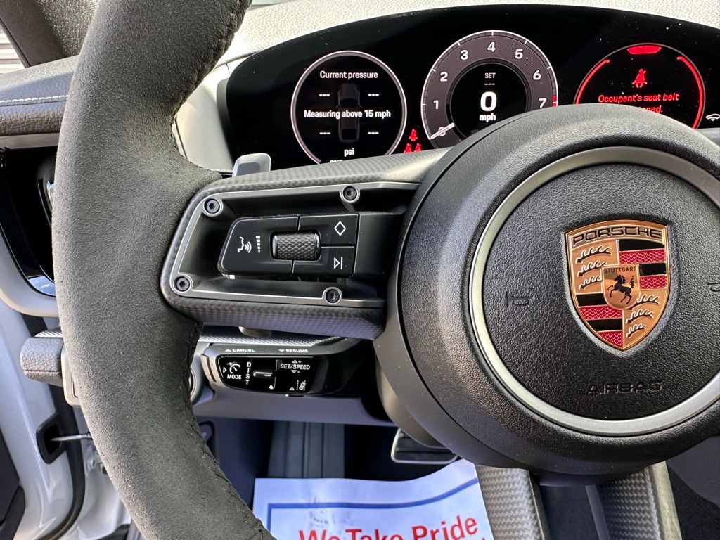 Thumbnail: 2025 Porsche Panamera - 20