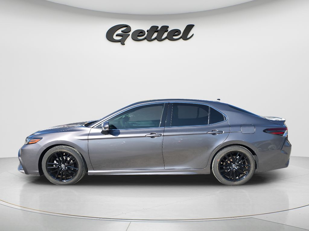 View vehicle photo 7