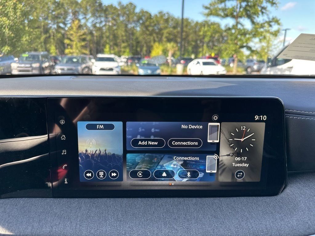 2025 Gun Metallic Nissan Kicks SV FWD SUV
