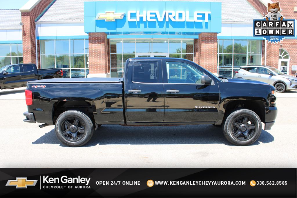 Black 2017 Chevrolet Silverado 1500 Pickup Truck Four-Wheel Drive 6-Speed Automatic Overdrive