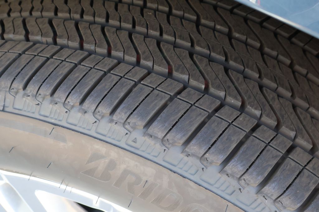 Thumbnail: 2025 Chevrolet Suburban - 12