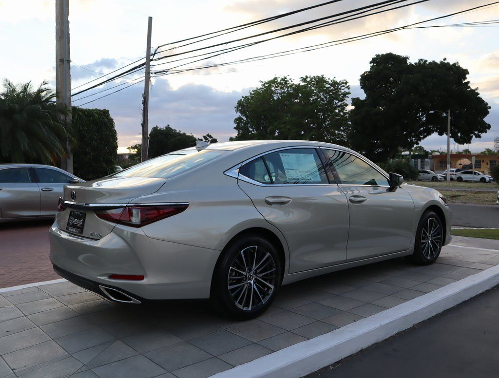 Thumbnail: 2025 Lexus ES - 5