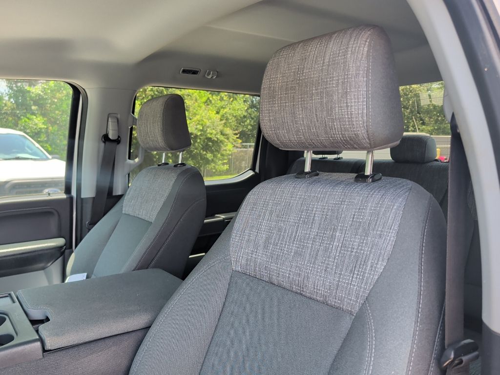 Used 2023 White Ford XLT image 9