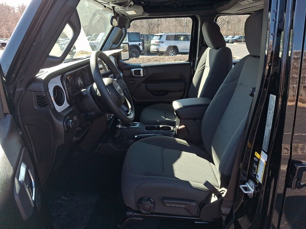 New 2026 Jeep Wrangler SUV