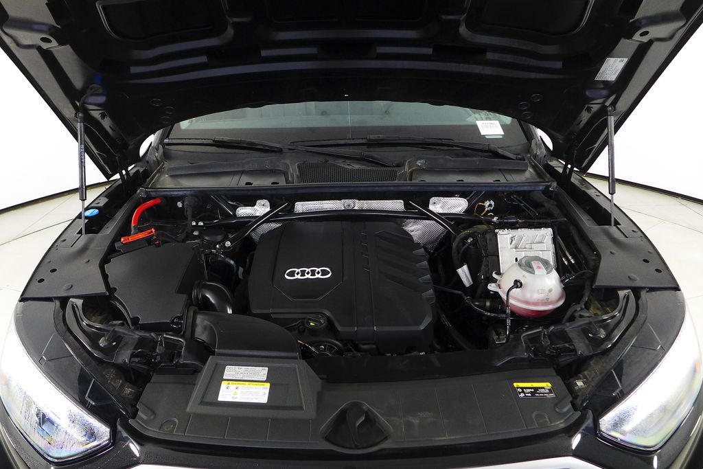 Thumbnail: 2023 Audi Q5 - 6