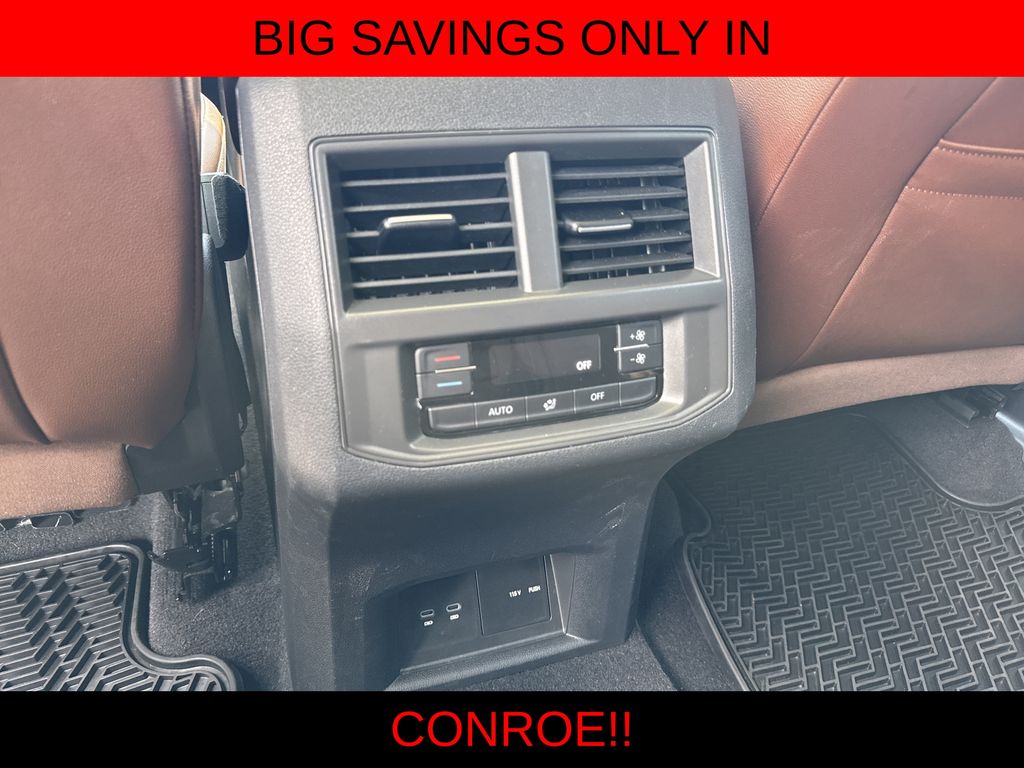 2022 Volkswagen Atlas 3.6L V6 SE w/Technology White at South Houston Nissan