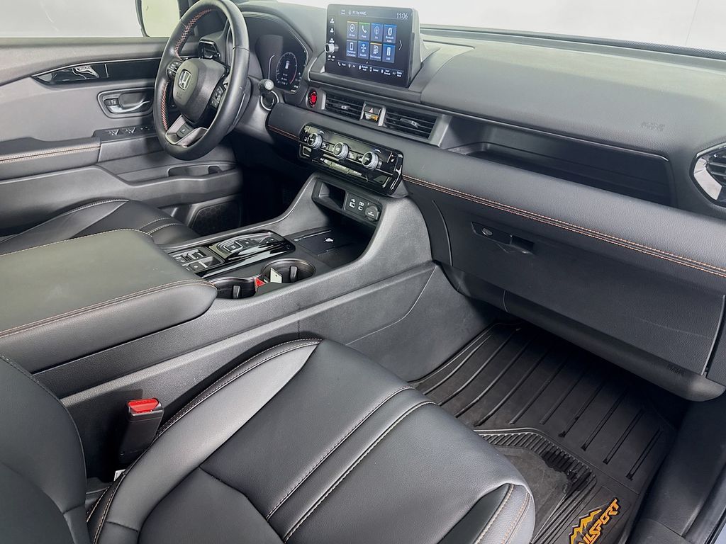 Used Car 2025 Honda Pilot  Trailsport For Sale Under $50,000 In Austin, Texas