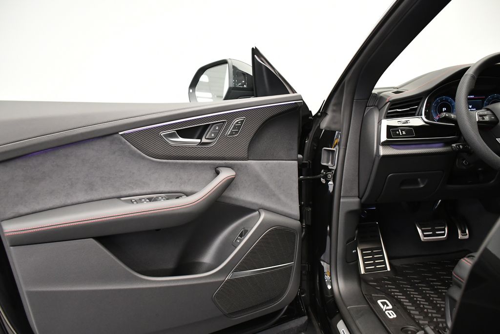 Thumbnail: 2026 Audi Q8 - 31